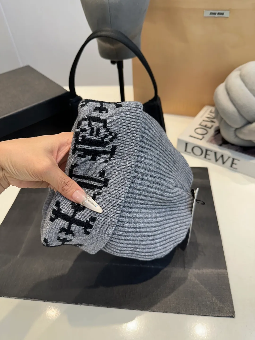 P46 Kroxin's 2025 autumn and winter new style iron-label woolen hat, super popular💖top-notch texture, great for going out on the street!